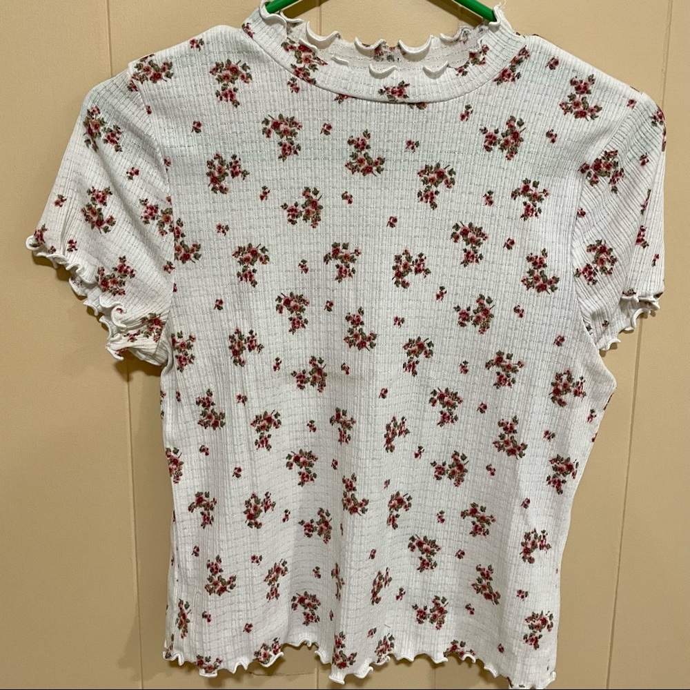 GAZE lettuce trim top